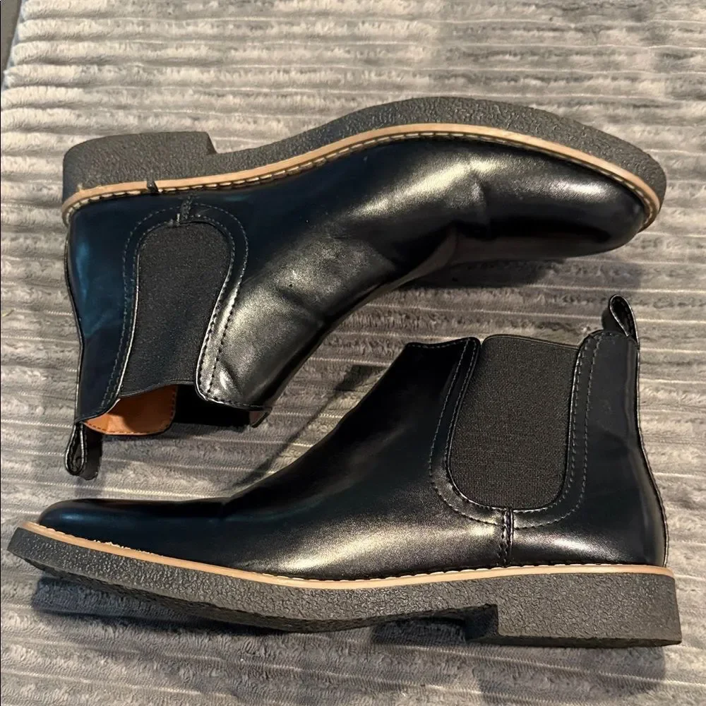 Rockland Deer Stags Black and Tan Chukka Boots NWOB